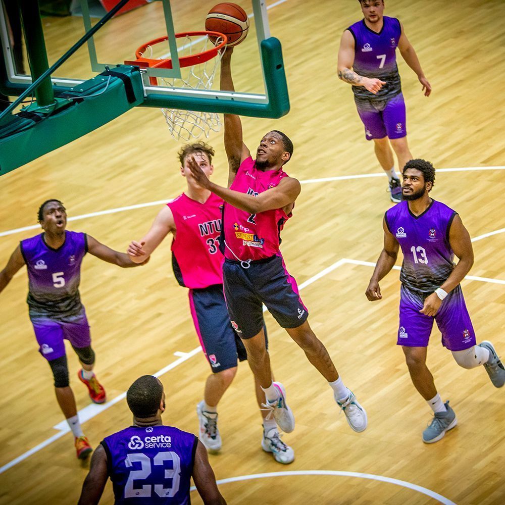 Becas deportivas en Reino Unido baloncesto